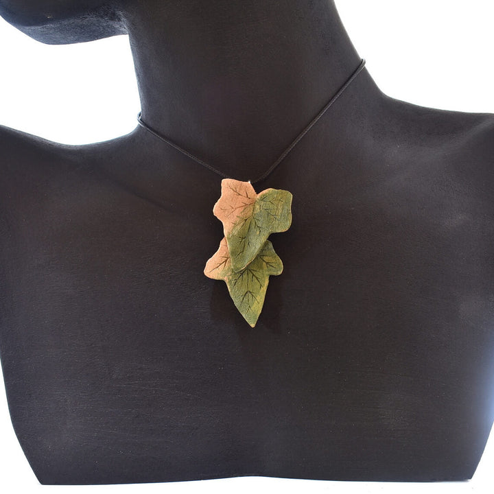 ivy leaves pendant
